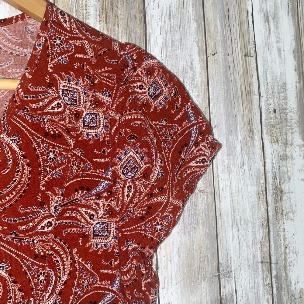 Abercrombie & Fitch Red Bandana Print Blouse Boho Paisley Tassel Tie Top Medium - Picture 2 of 5
